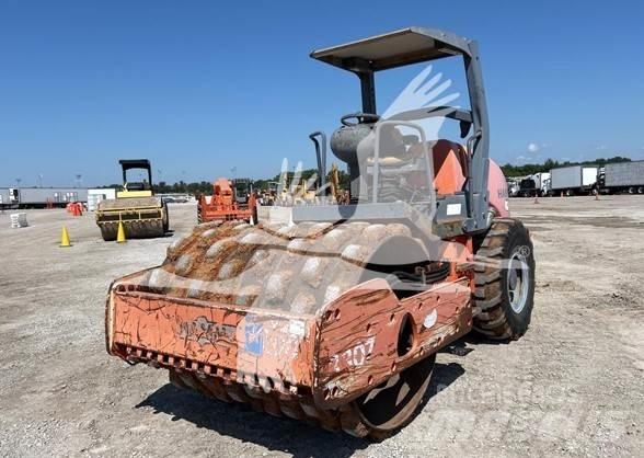 Hamm 3307P Vienvalča grunts veltņi
