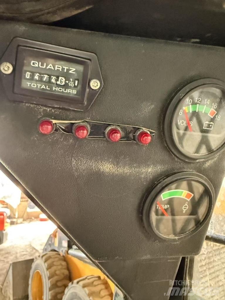 Bobcat S 70 Lietoti riteņu kompaktiekrāvēji
