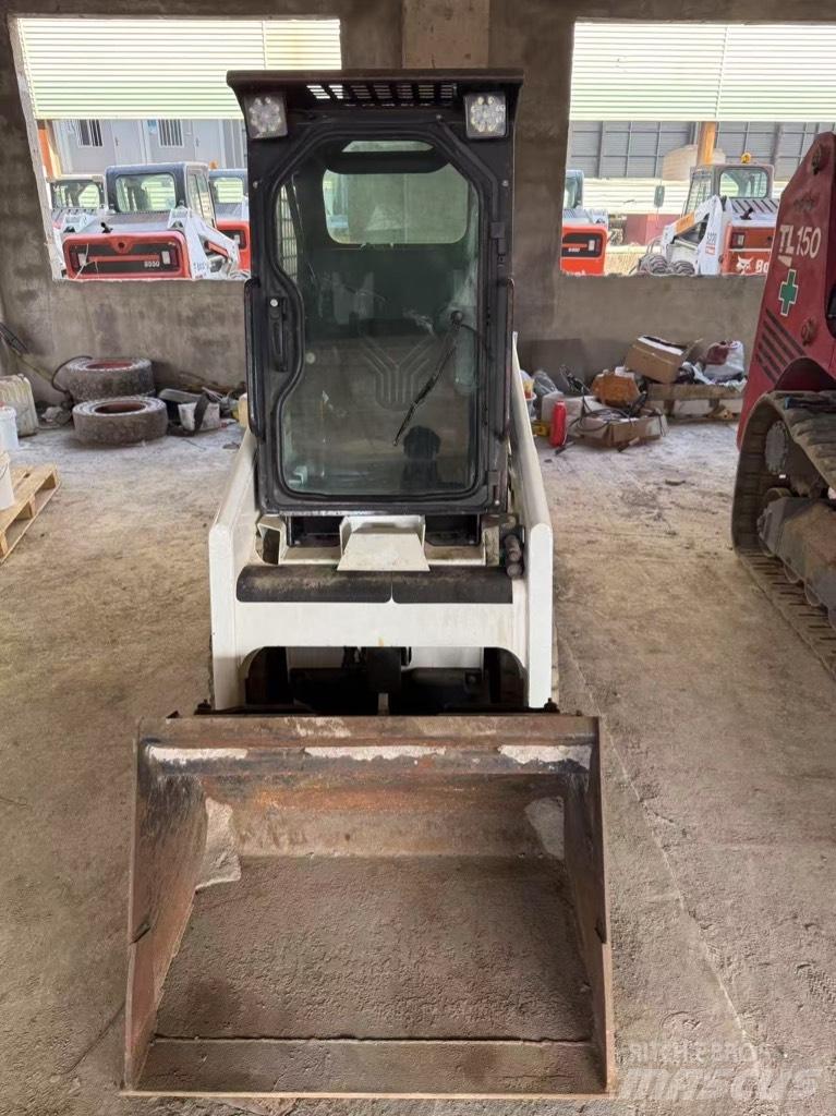 Bobcat S 70 Lietoti riteņu kompaktiekrāvēji