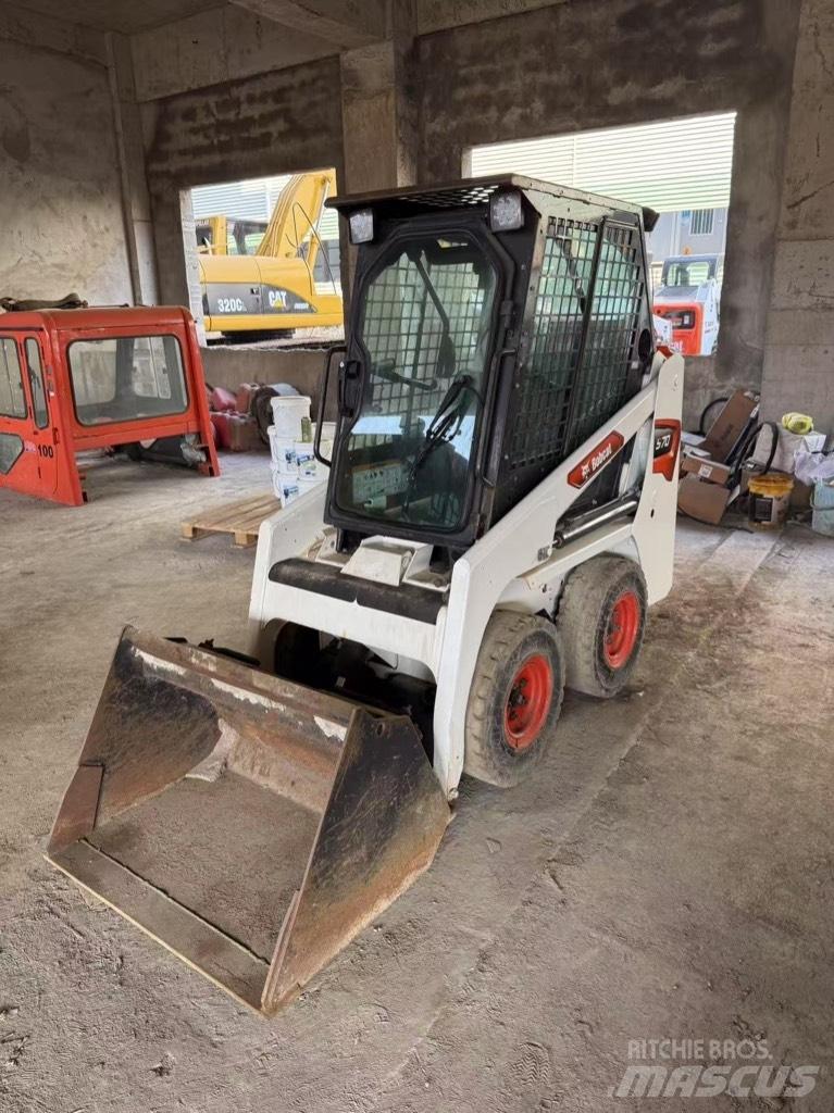 Bobcat S 70 Lietoti riteņu kompaktiekrāvēji