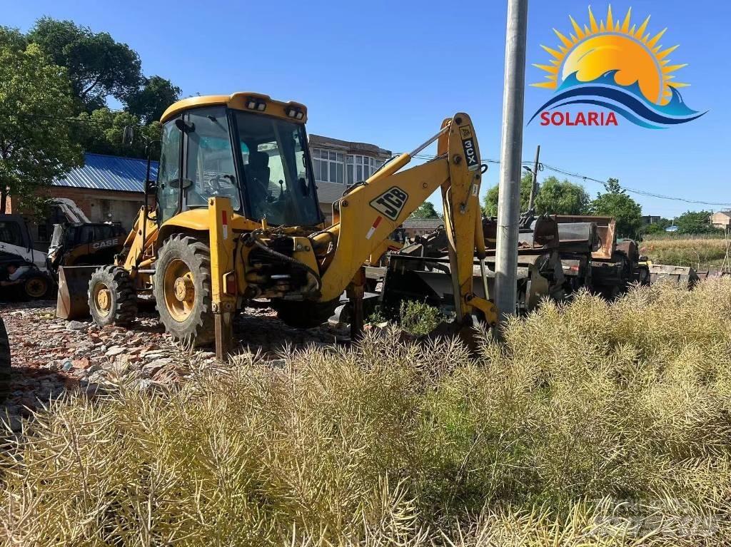 JCB 3 CX Ekskavatori-iekrāvēji