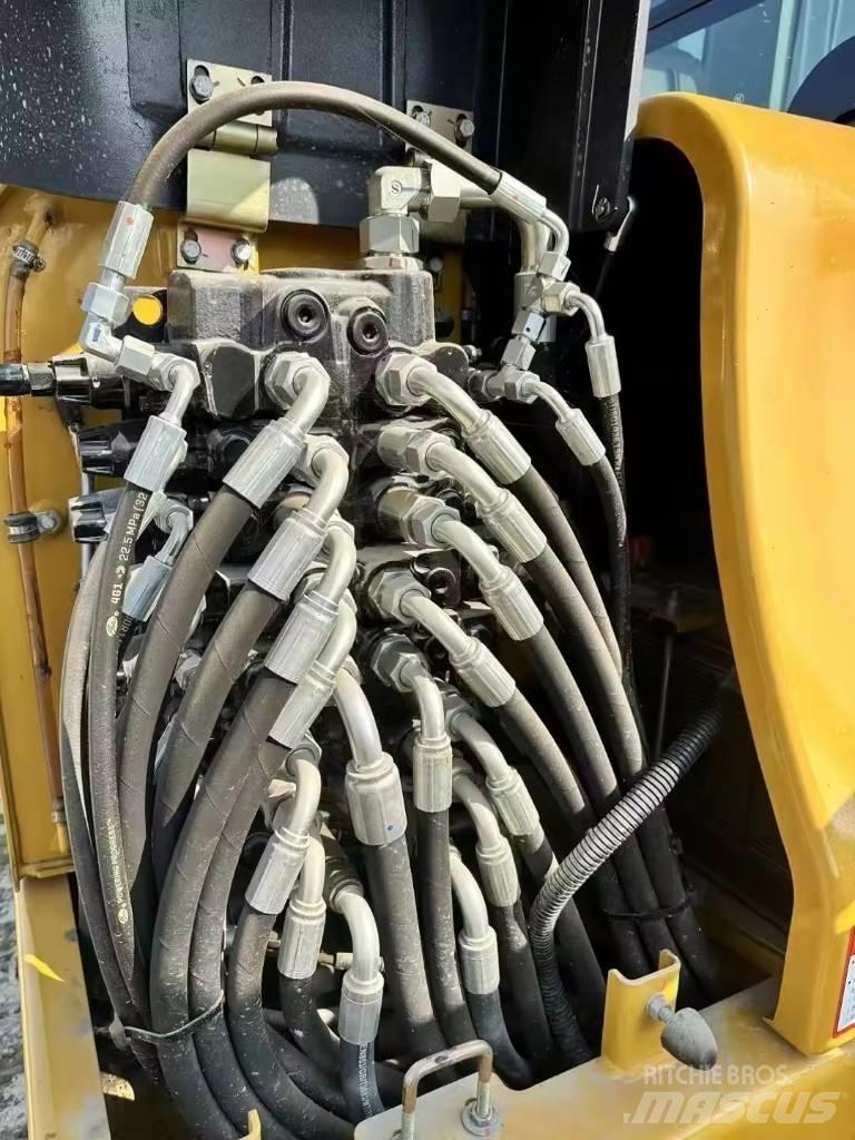 XCMG XE 60 DA Kāpurķēžu ekskavatori