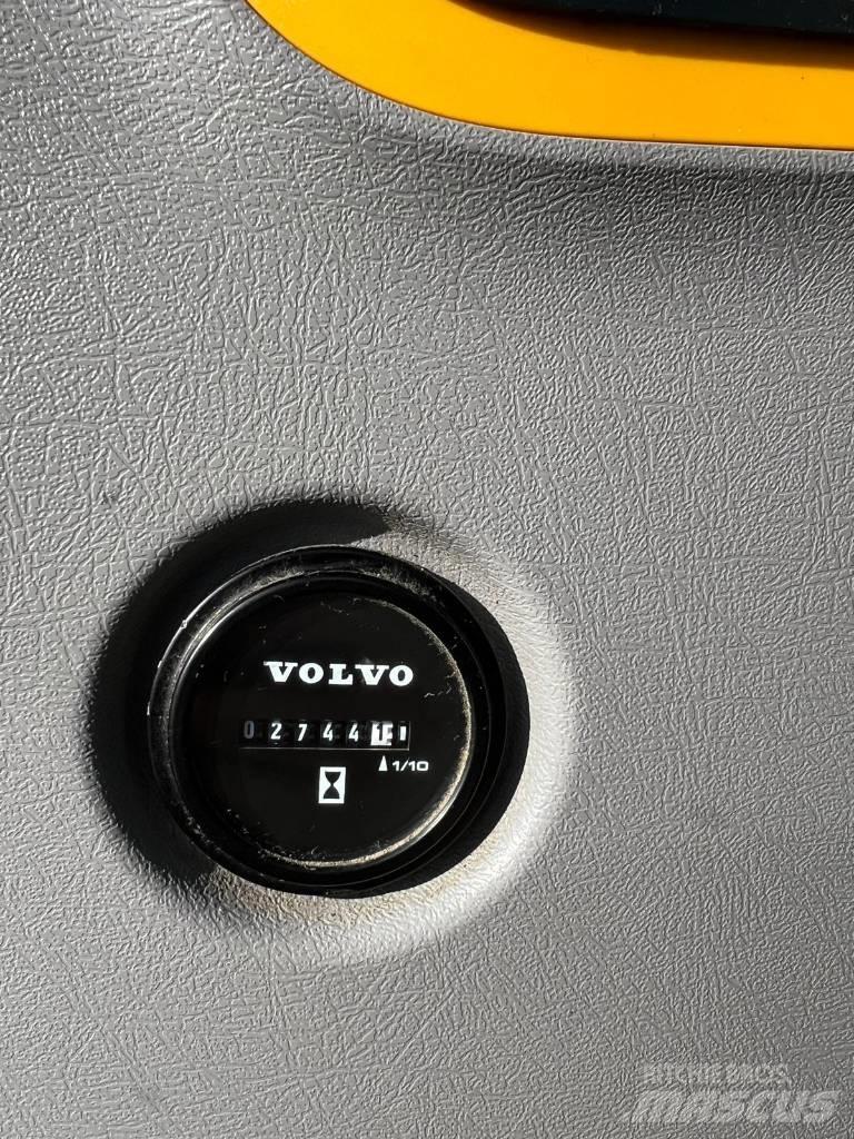 Volvo ECR 58 D Vidēja lieluma ekskavatori 7 t - 12 t