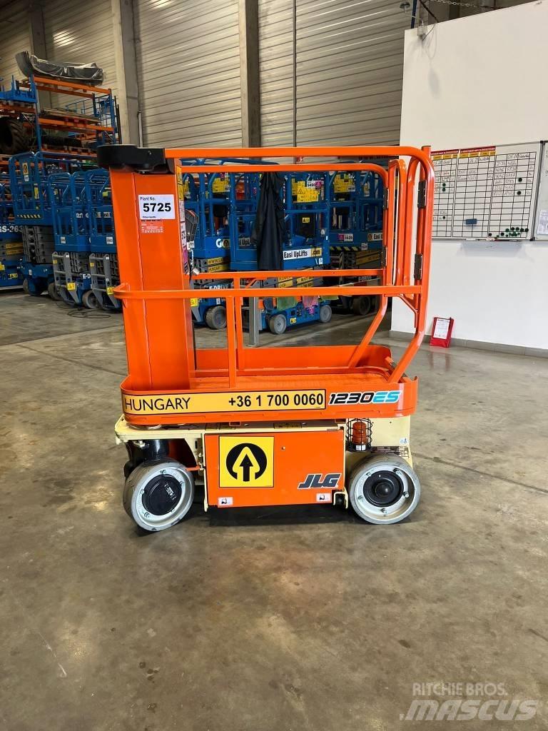 JLG 1230 ES Vertikālie pacēlāji