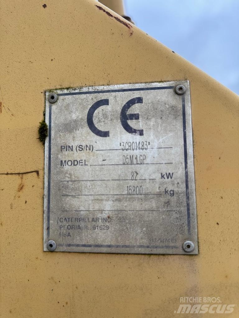 CAT D 5 M LGP Kāpurķēžu buldozeri
