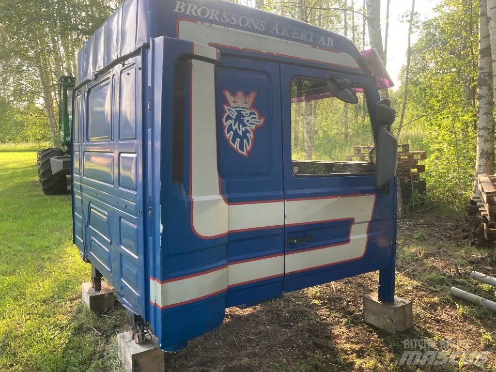 Scania 143 H Kabīnes un interjers