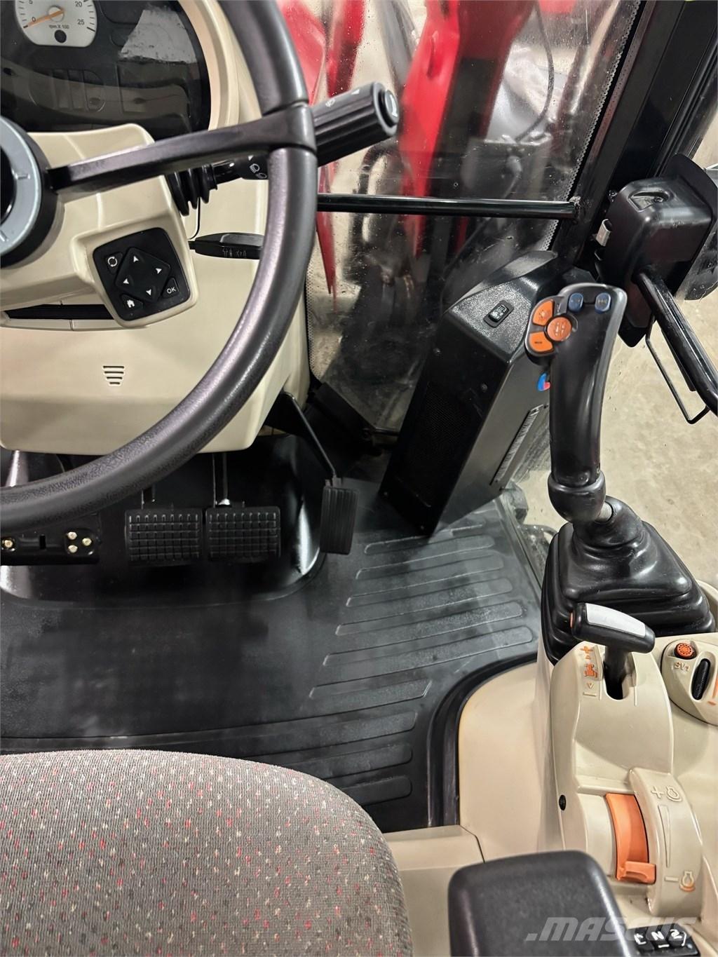 Massey Ferguson 5610 Traktori