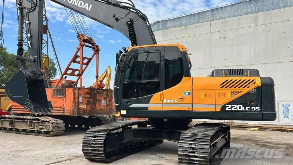 Hyundai R220LC-9S Vidēja lieluma ekskavatori 7 t - 12 t