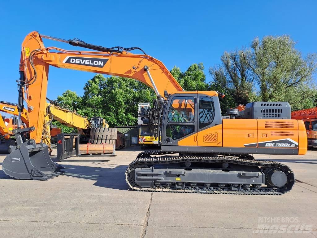 Develon DX300LC-7M Kāpurķēžu ekskavatori