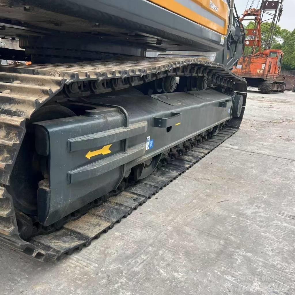 Hyundai R330LC Kāpurķēžu ekskavatori