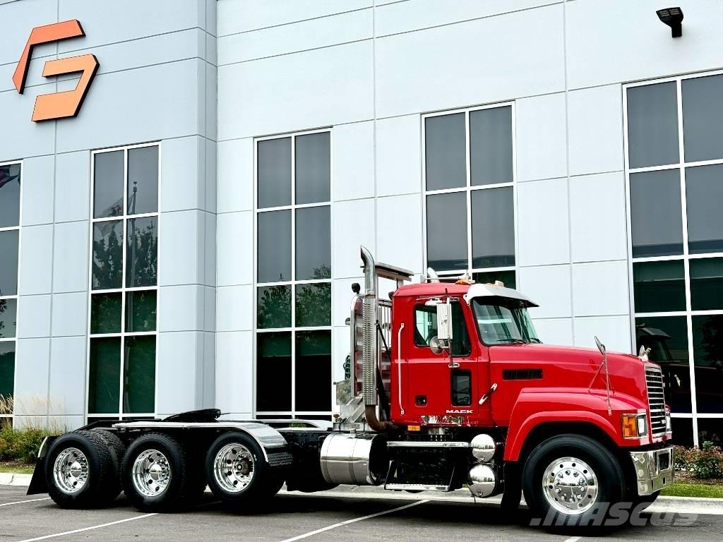 Mack CHU 613 Vilcēji