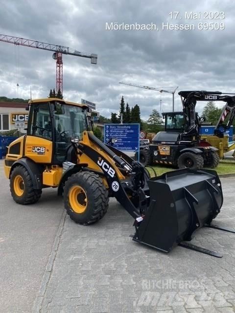 JCB 409 Iekrāvēji uz riteņiem