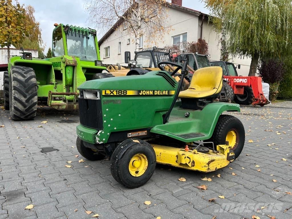 John Deere LX 188 Mauriņa traktors