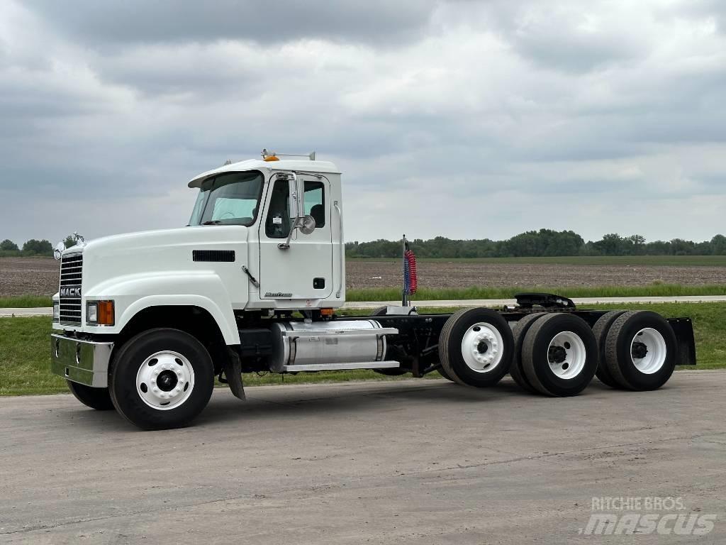 Mack CHN 613 Vilcēji