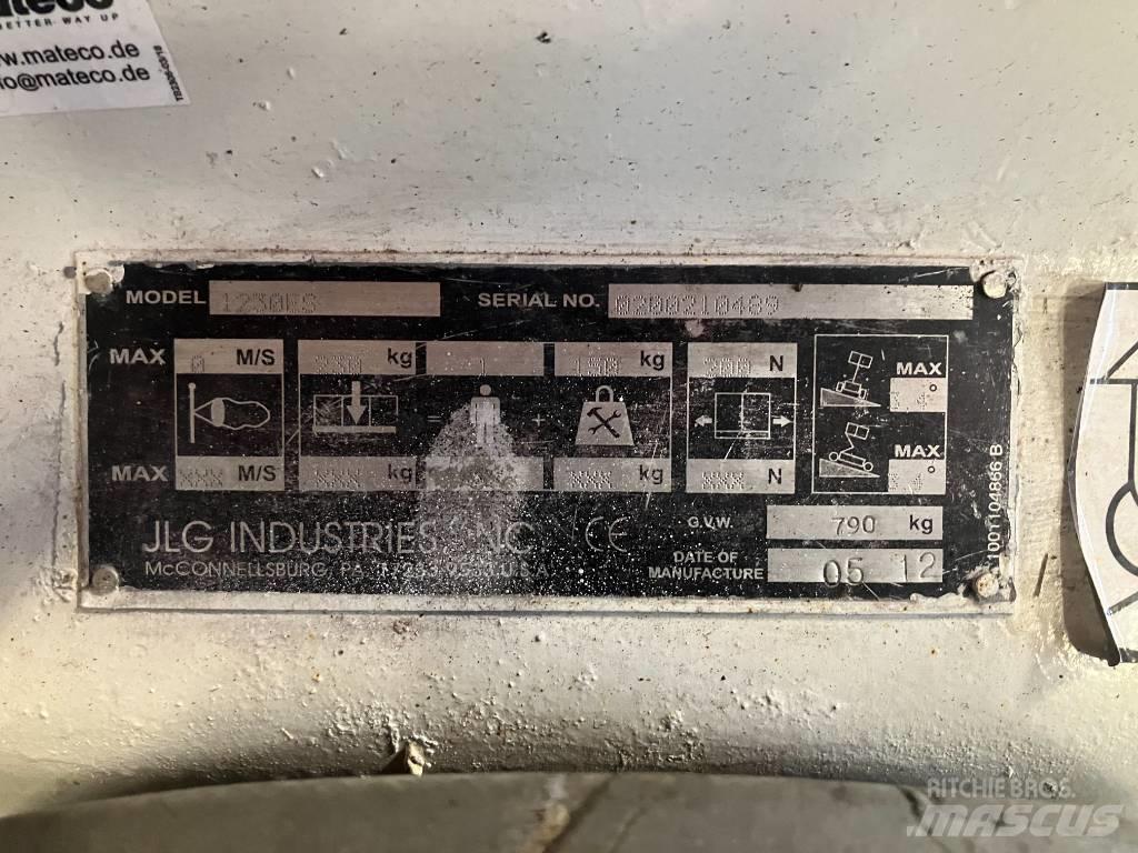 JLG 1230 ES Vertikālie pacēlāji