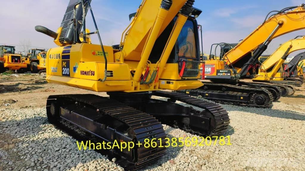 Komatsu PC 200-8 Vidēja lieluma ekskavatori 7 t - 12 t