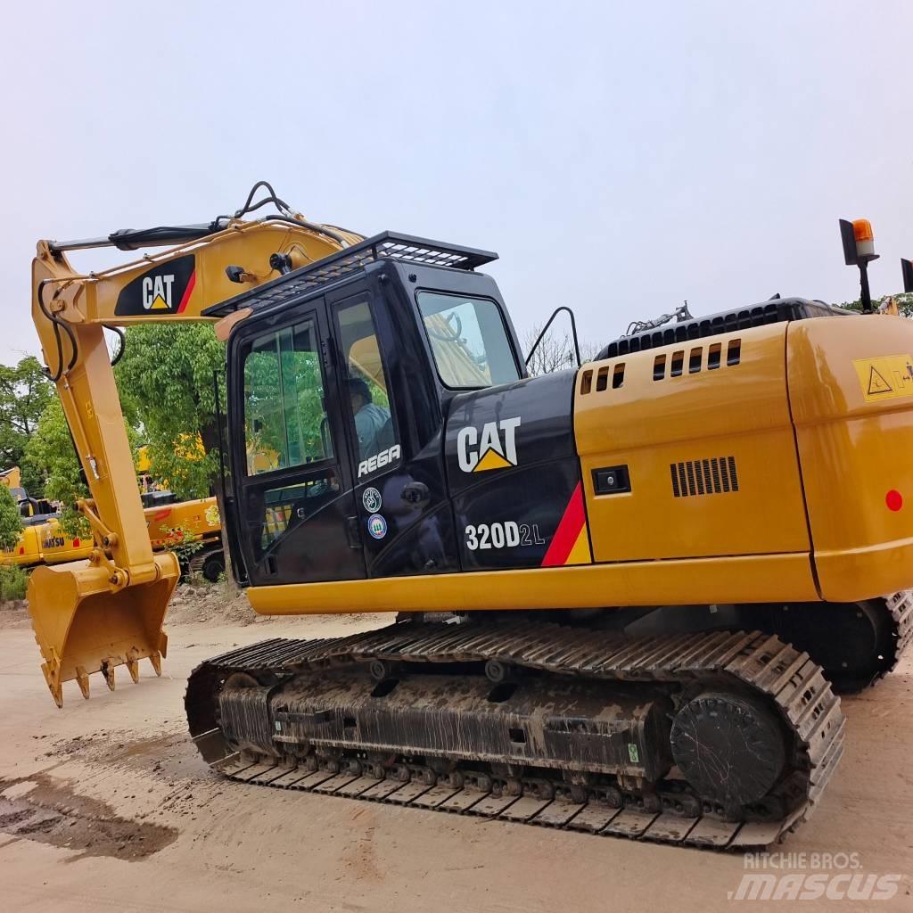 CAT 320 D2L Kāpurķēžu ekskavatori