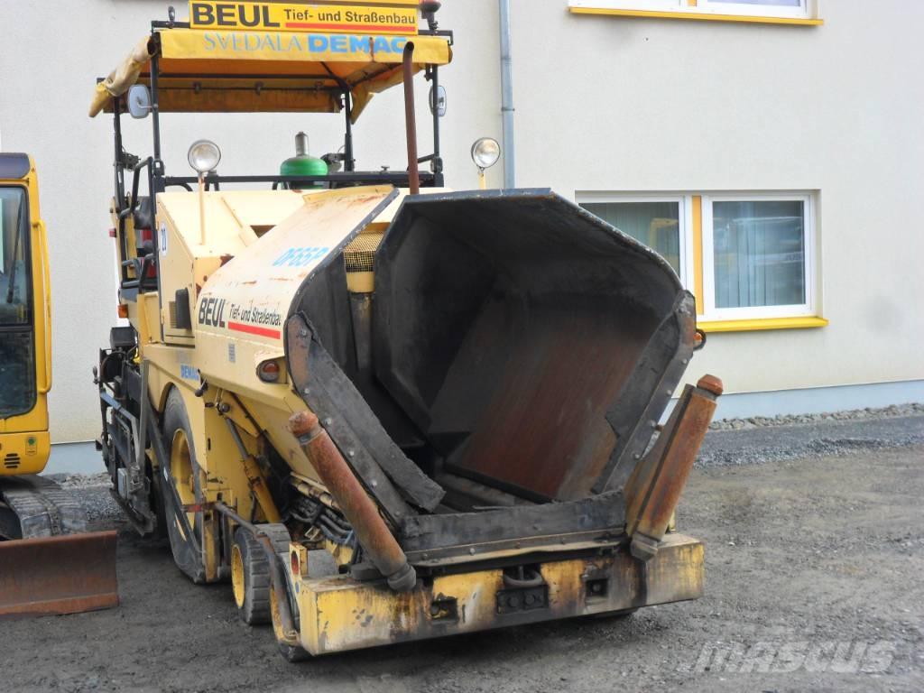 Demag DF 65 P Asfalta klājēji