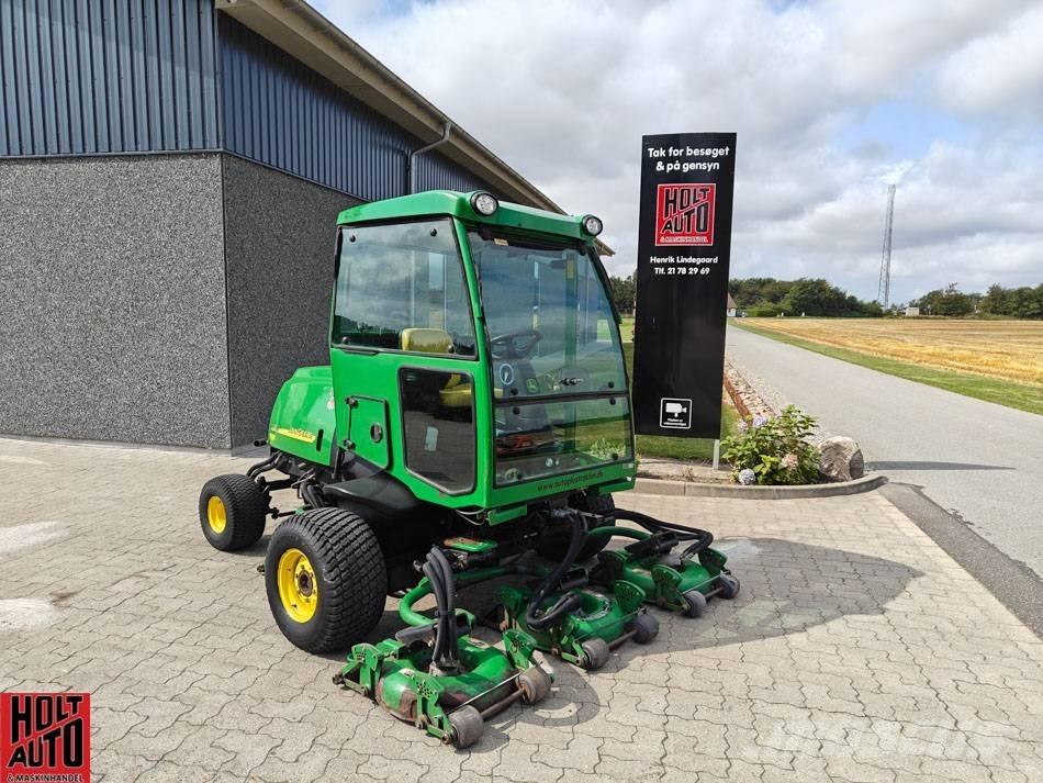 John Deere 3245 C Golfa tehnika