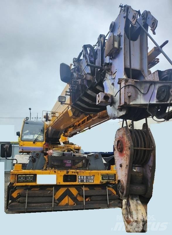 Tadano TR500M-3 Celtņi nelīdzenām virsmām
