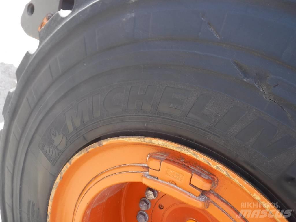 Hitachi ZW 310-6 Iekrāvēji uz riteņiem