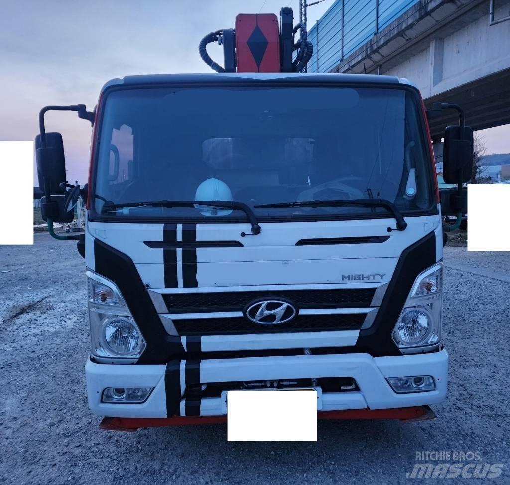 Novas 300 Pacēlāji uz automašīnas bāzes