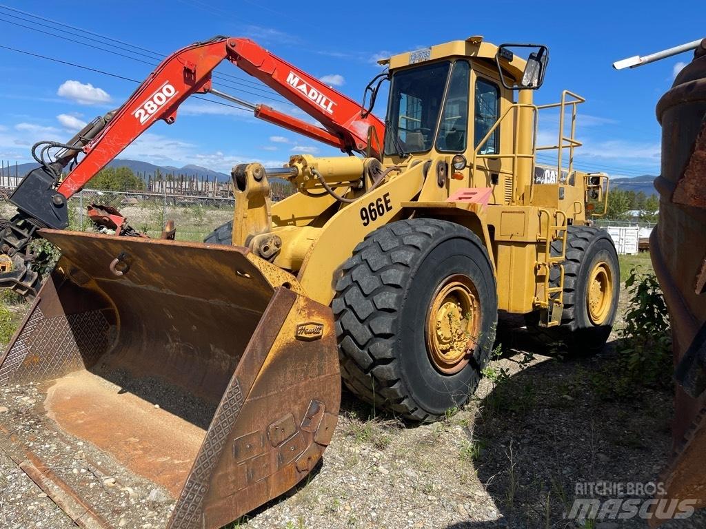 CAT 966 E Iekrāvēji uz riteņiem