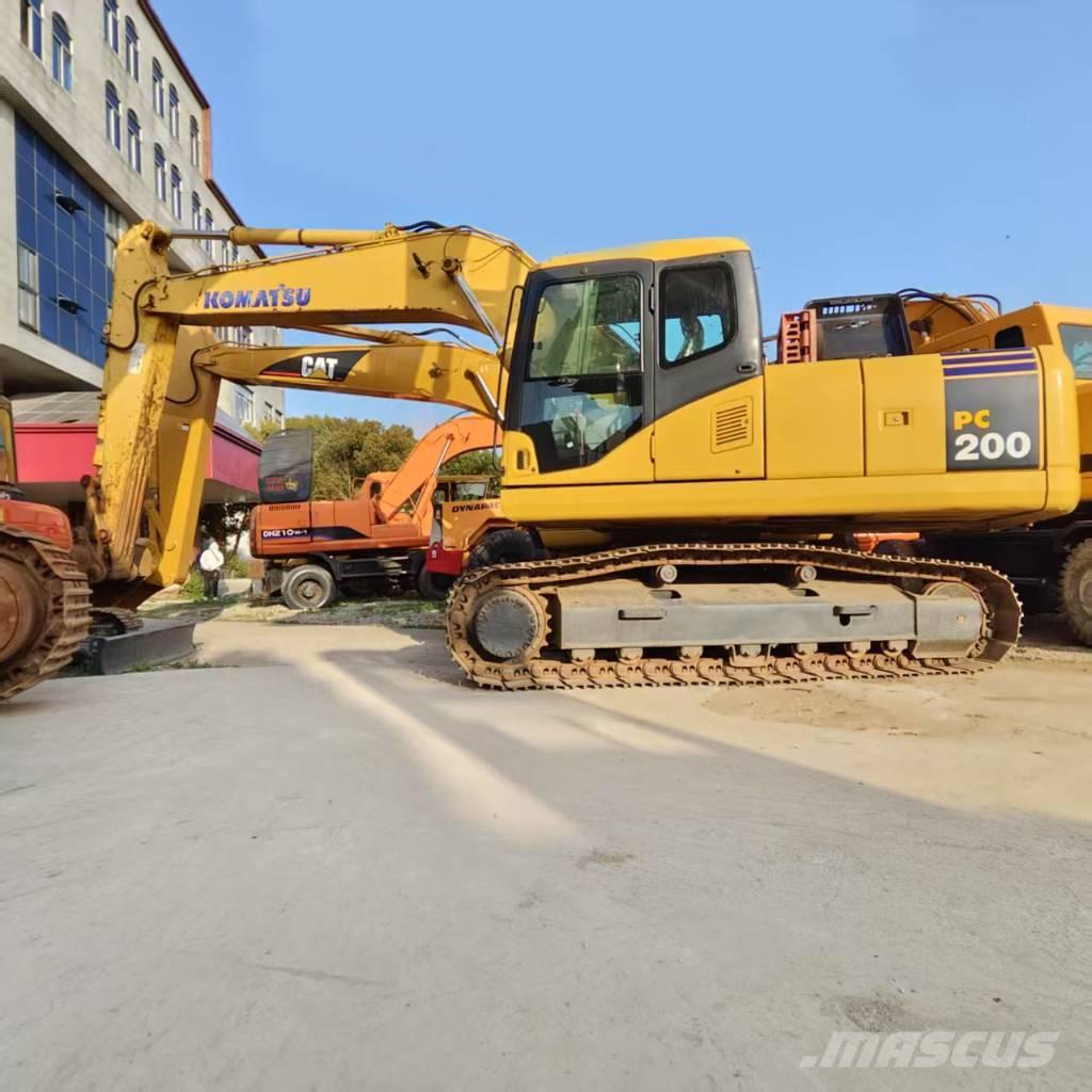 Komatsu PC 200-7 Kāpurķēžu ekskavatori