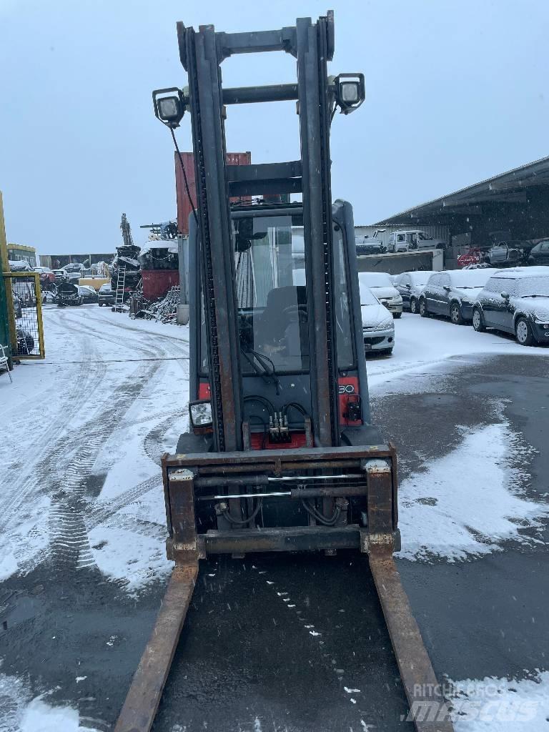 Linde H 30 D Tehnika ar dīzeļa dzinēju