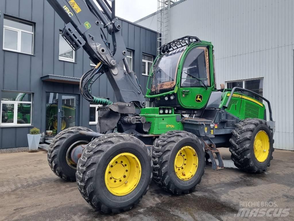 John Deere 1170 G Harvesteri