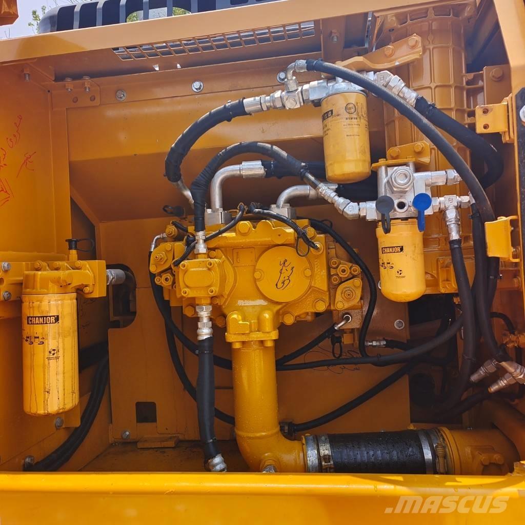 CAT 324 D L Kāpurķēžu ekskavatori