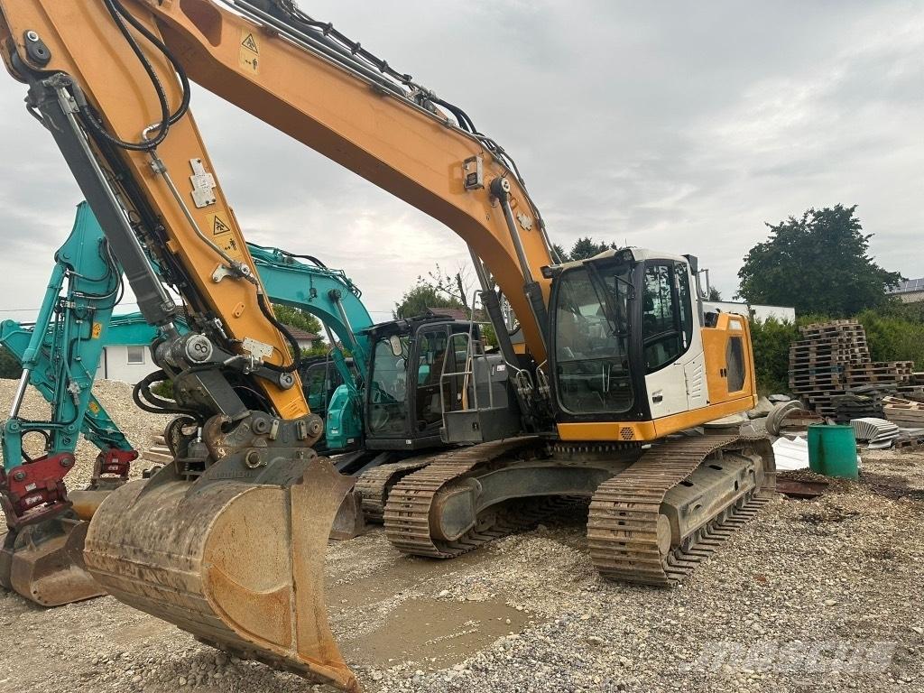 Liebherr R 922 Kāpurķēžu ekskavatori