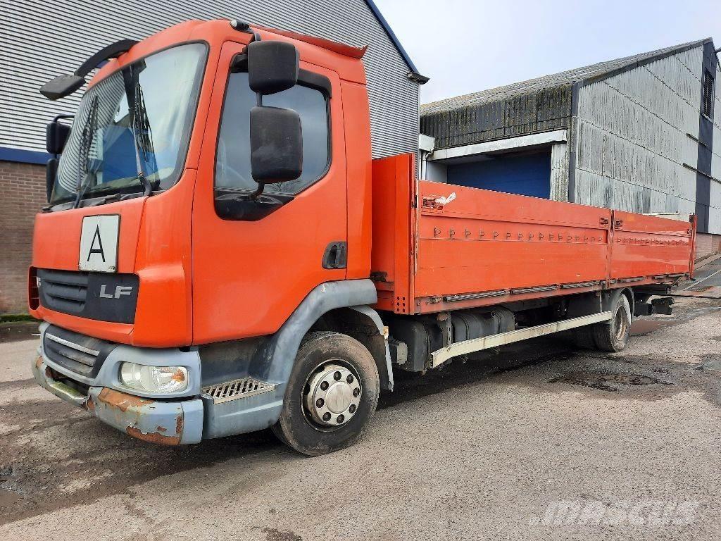 DAF LF45.220 Platformas/izkraušana no sāniem