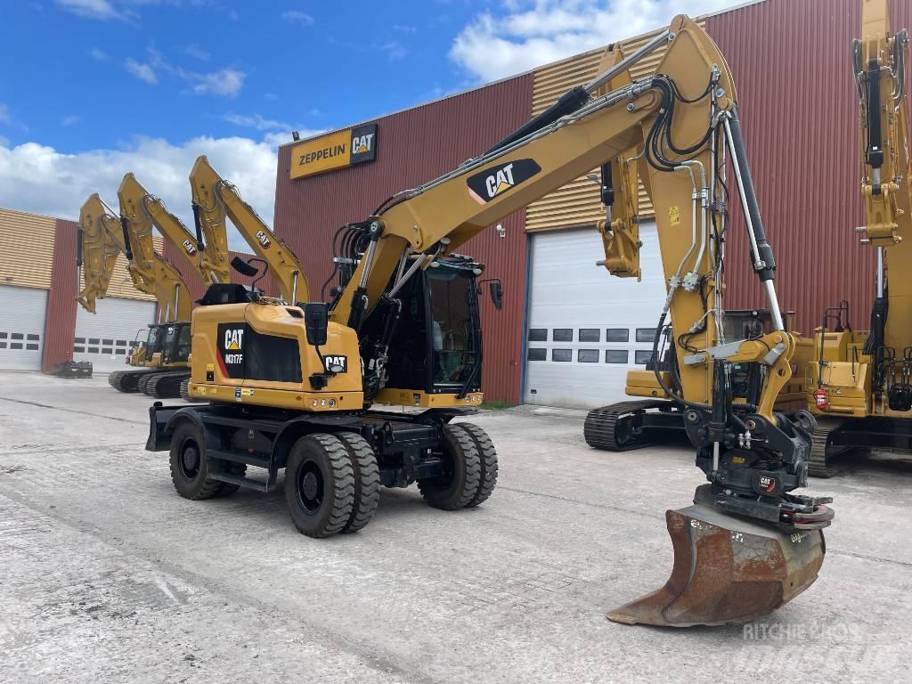 CAT M317F Ekskavatori uz riteņiem