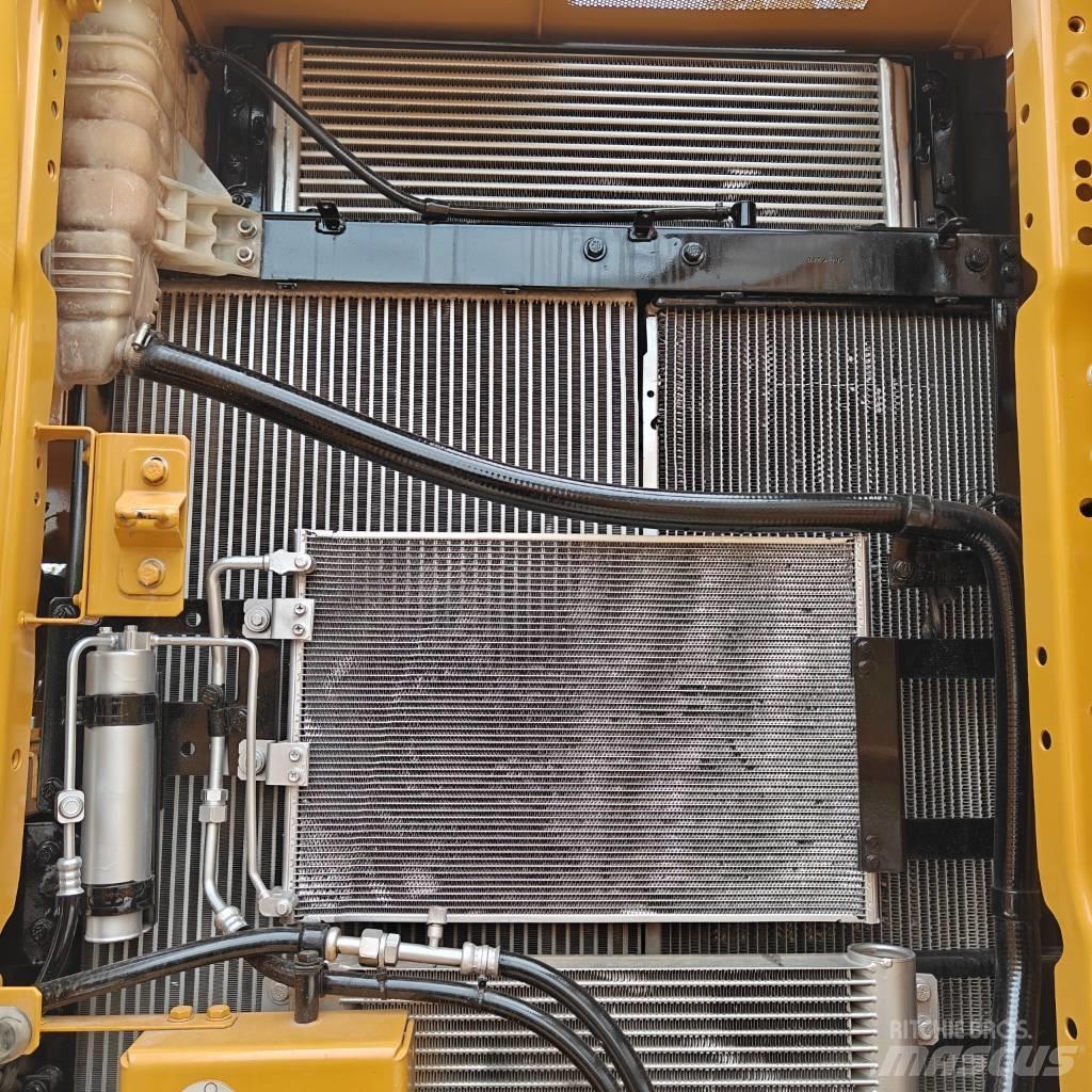CAT 320 Kāpurķēžu ekskavatori