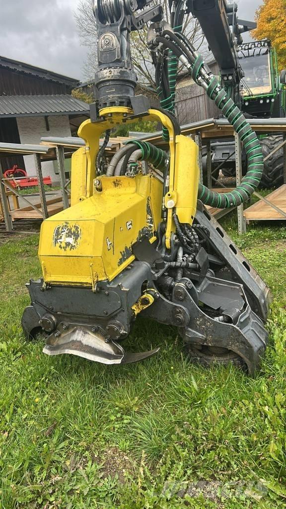 John Deere 1270 G Harvesteri