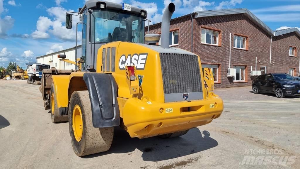 CASE 721 F Iekrāvēji uz riteņiem