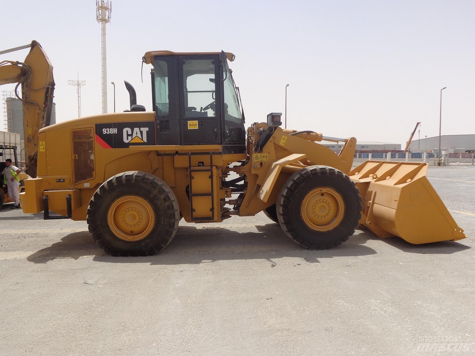 CAT 938H Iekrāvēji uz riteņiem