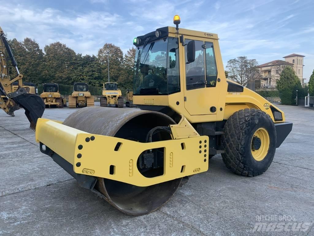 Bomag BW 213 D H-4 Vienvalča grunts veltņi