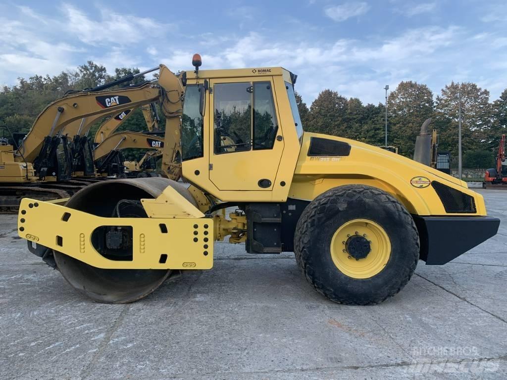 Bomag BW 213 D H-4 Vienvalča grunts veltņi