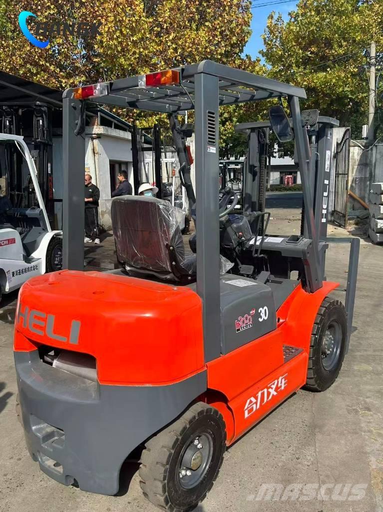 Heli CPC 30 Tehnika ar dīzeļa dzinēju