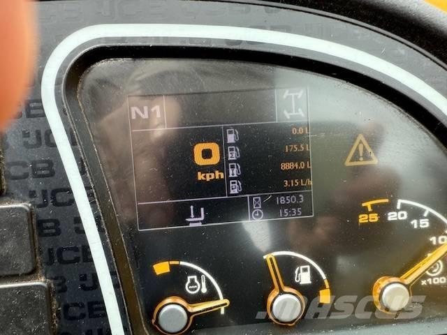 JCB 533-105 Teleskopiskie manipulatori