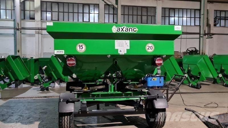 Axano AX3000 Minerālmēslu izkliedētāji