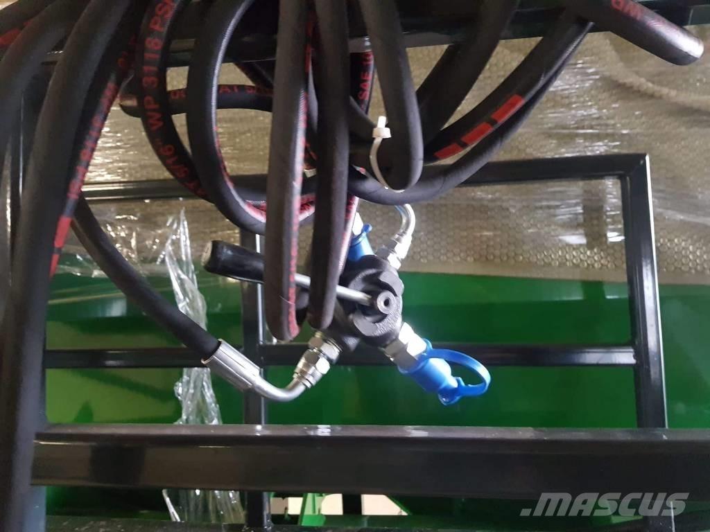 Axano AX3000 Minerālmēslu izkliedētāji
