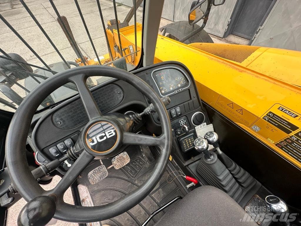 JCB 531-70 Teleskopiskie manipulatori