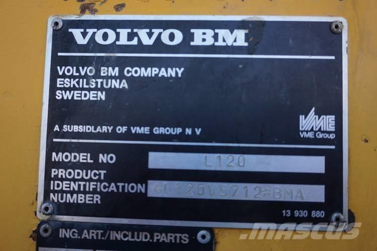 Volvo 120 Iekrāvēji uz riteņiem