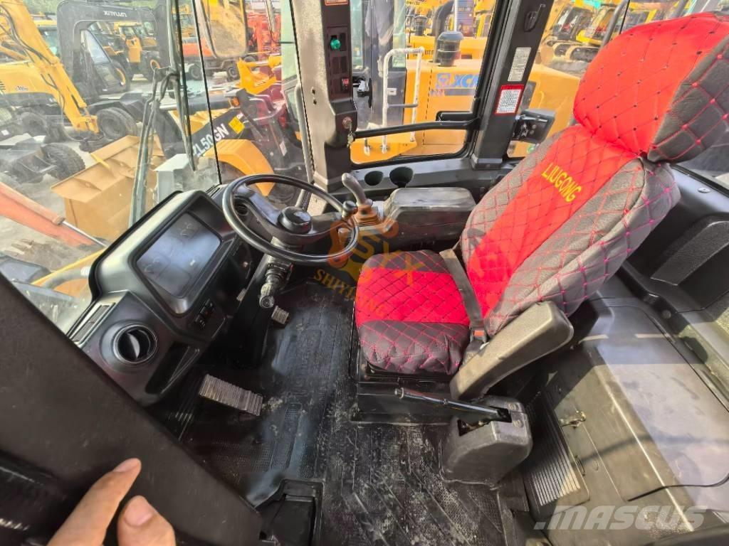 LiuGong 856H Iekrāvēji uz riteņiem