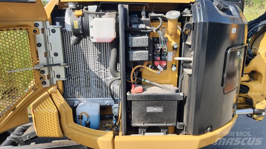 CAT 302.7 DCR 07A Mini ekskavatori < 7 t