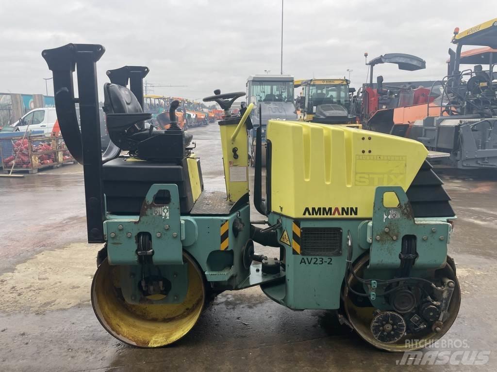 Ammann AV 23-2 Divvalču grunts veltņi