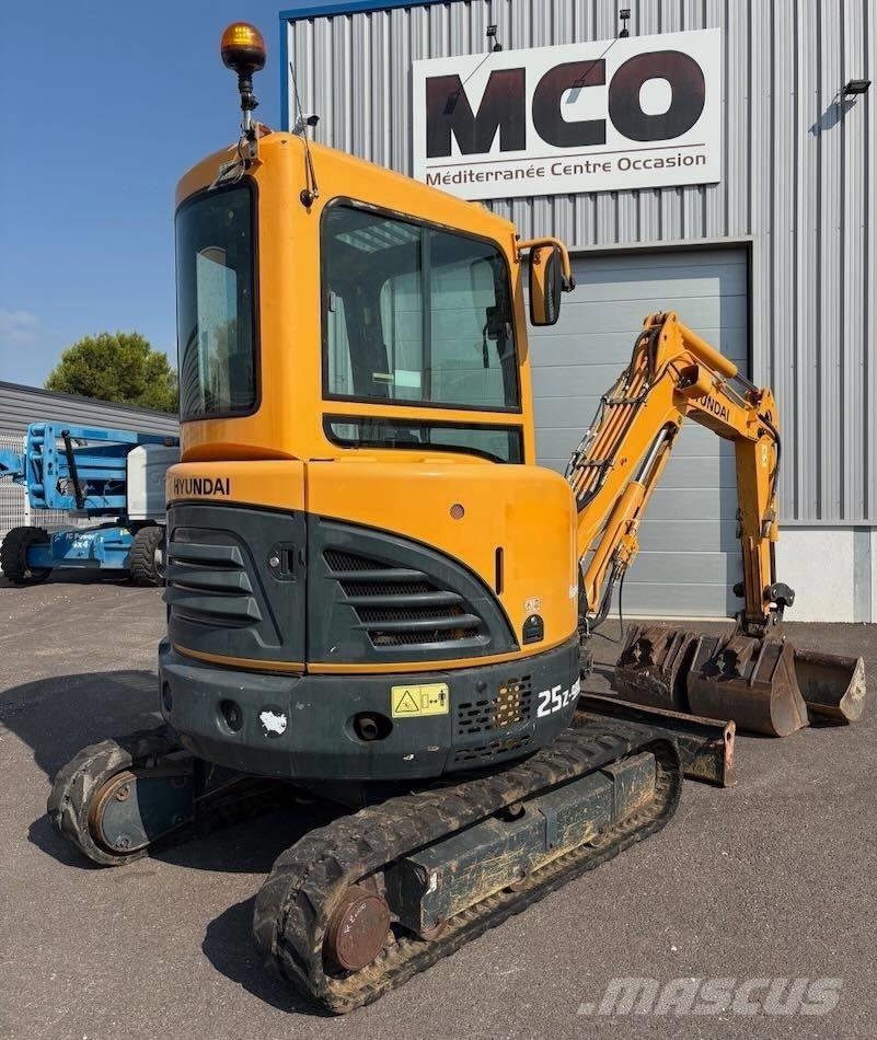 Hyundai R25Z-9 AK Mini ekskavatori < 7 t